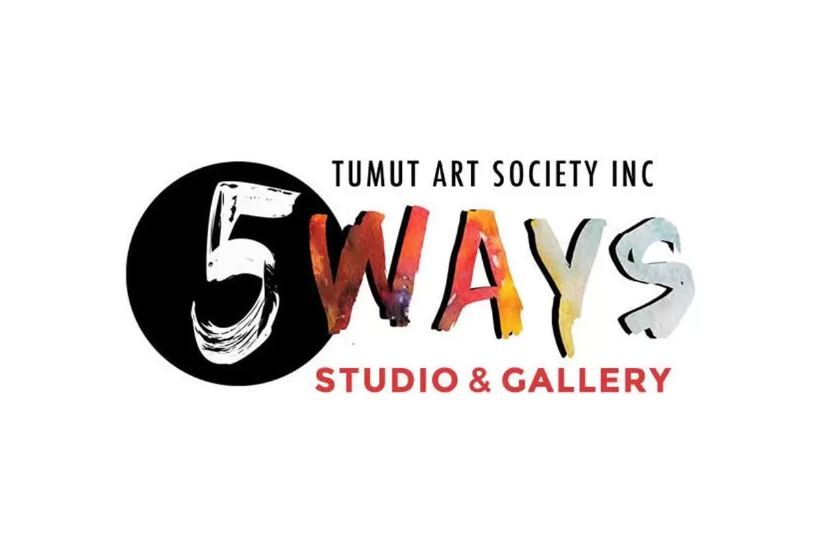 Five Ways Studio/Salt & Pepper Shaker Tumut 